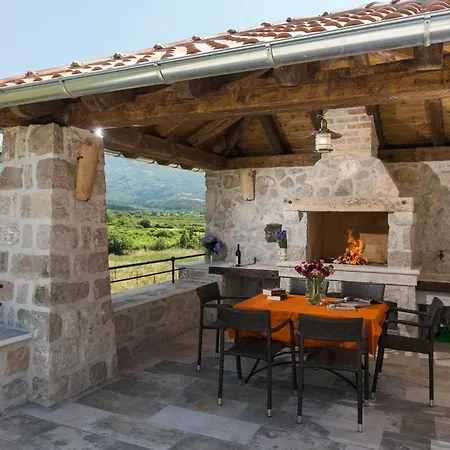 Petrosa Villa Gruda