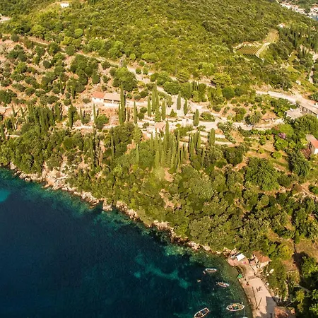Villa Petrosa Gruda